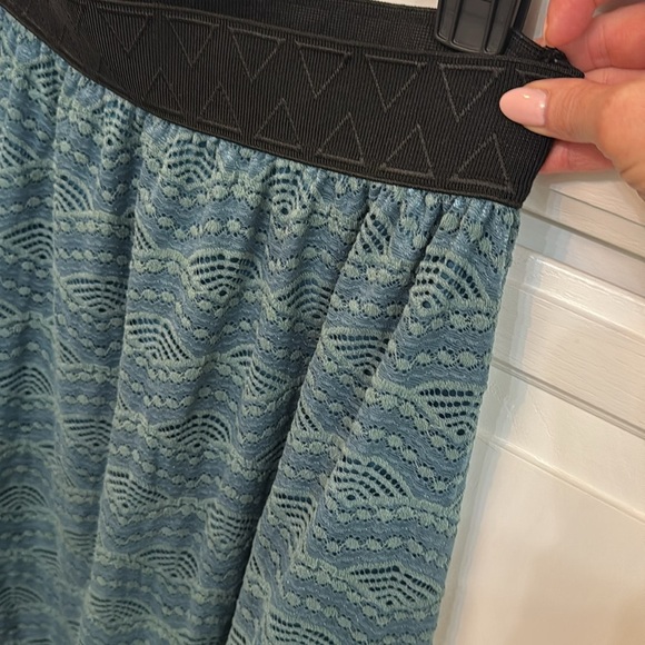 LulaRoe Skirt. Size S - Picture 3 of 6